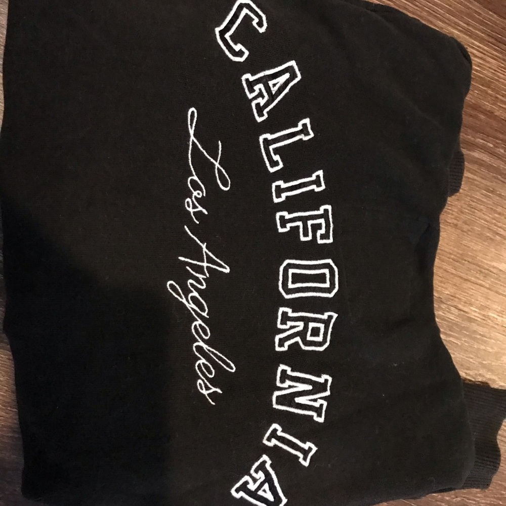 hollister sweatshirt